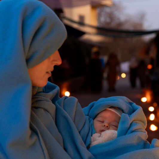 Madonna con Gesù bambino al presepe vivente di Petrignano d'Assisi